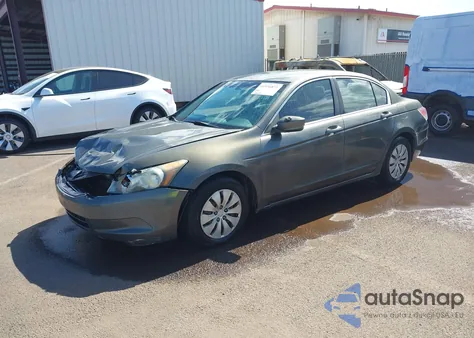2009 Honda Accord 2.4 Lx z USA, uszkodzony, nr VIN 1HGCP26329A078696